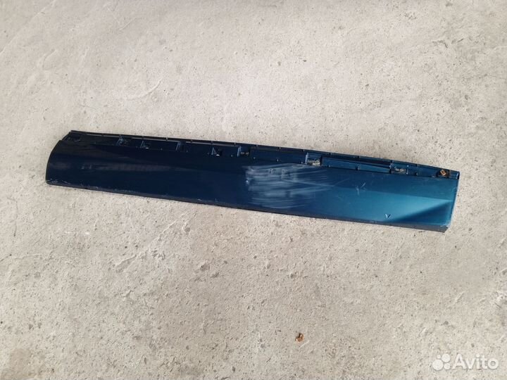 Молдинг передней правой двери Geely Monjaro