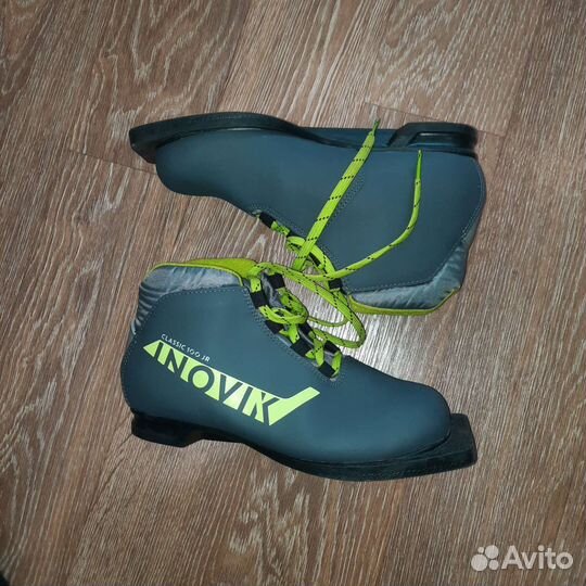 Лыжные ботинки