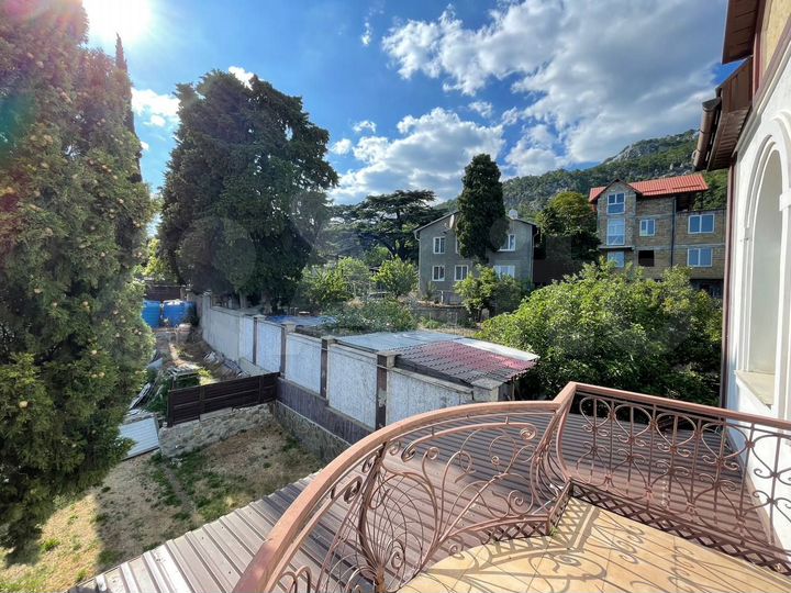 Дом 110,5 м² на участке 8 сот.