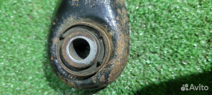 Рычаг подвески задний поперечный Ford Focus 3