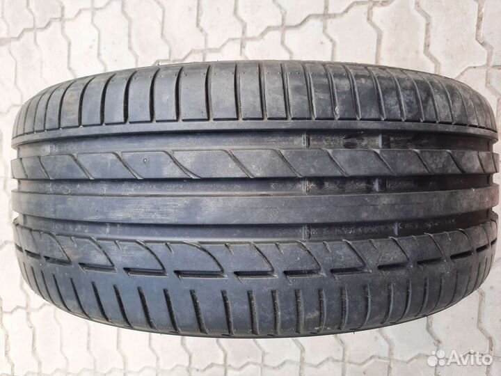 Pirelli P Zero 245/40 R20