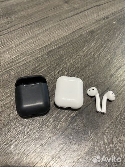 Беспроводные наушники apple airpods 1