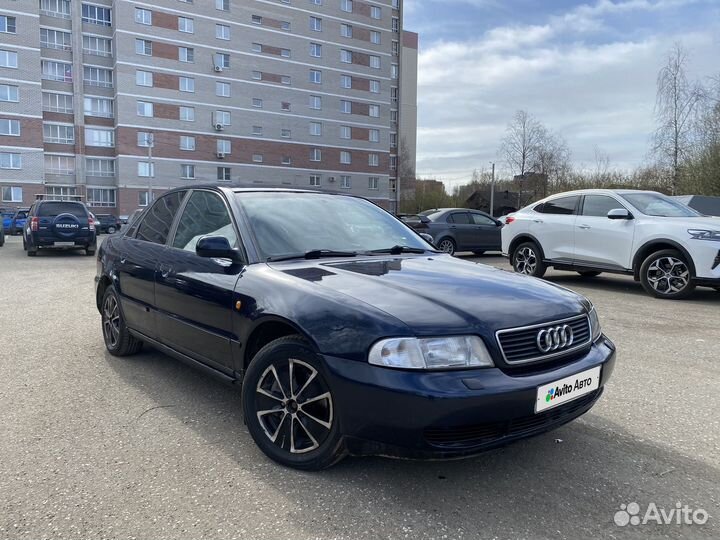 Audi A4 1.8 МТ, 1999, 320 000 км