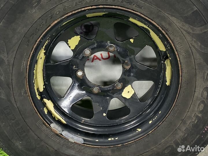 Диски R15 Nissan с шинами Pirelli STR 265/70