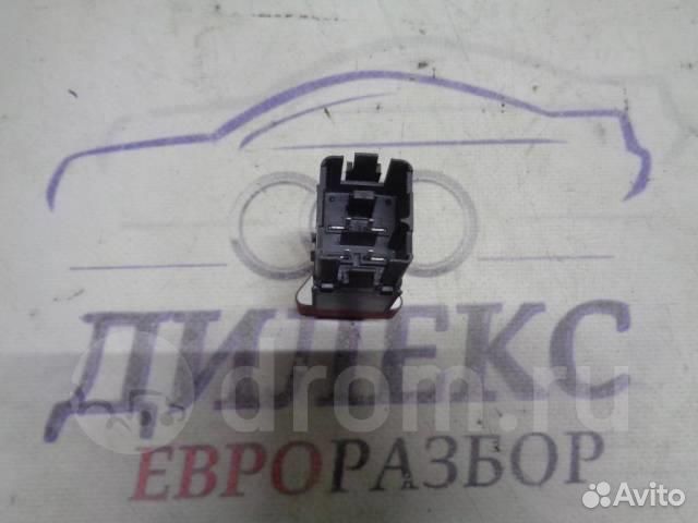 Кнопка аварийной сигнализации VW Tiguan 2007-2011