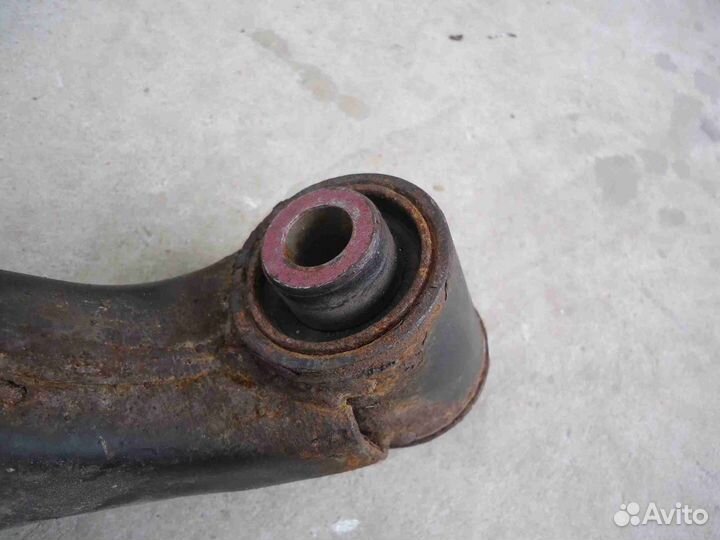 Рычаг передний правый нижний Hyundai Santa Fe 2 CM