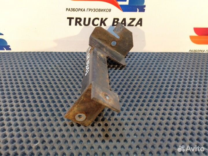 81416735120 Кронштейн спойлера бокового левый