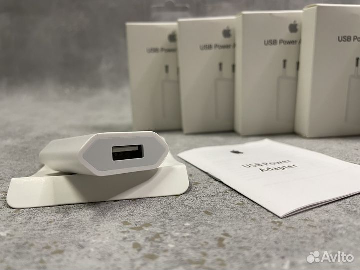 Блок зарядки для iPhone