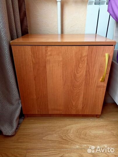 Тумба прикроватная 2 шт б/у