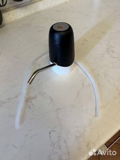 Ручная помпа для воды