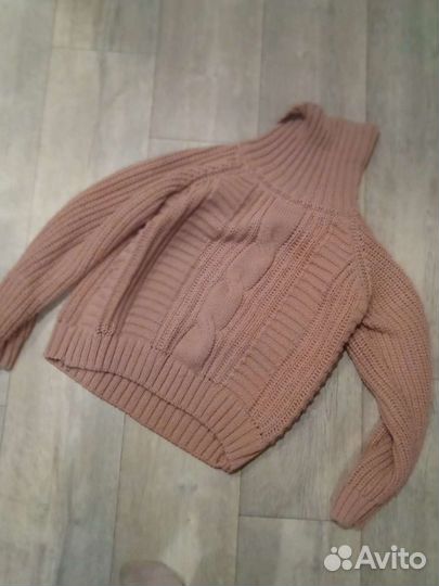 Свитер