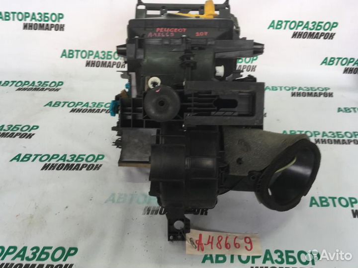 Корпус отопителя для Peugeot 200 207 2006-2013г