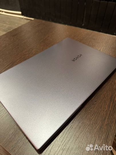 Honor MagicBook 10 14