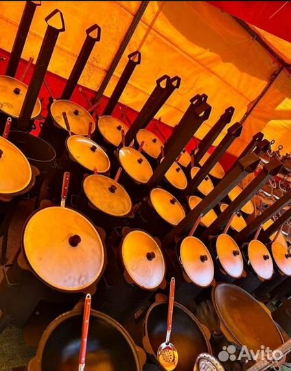 Казан чугунный с печкой и шумовкой купить