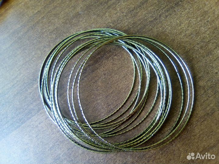 Брошь, браслеты