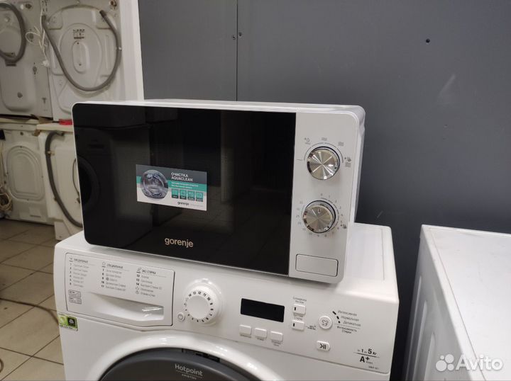 Микроволновая печь Gorenje MO17E1W