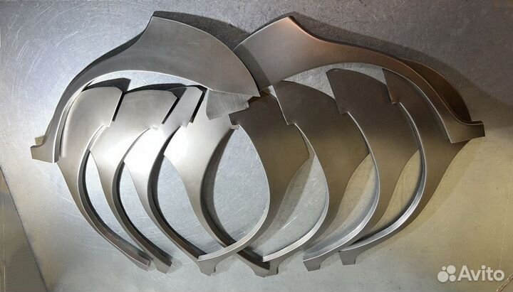 Ford Focus 2 хэтчбек 3 двери пороги и арки Красный