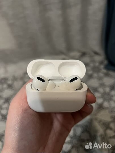 Наушники Airpods pro