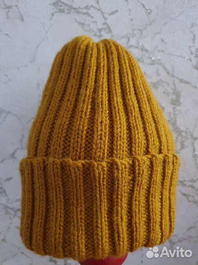 Шапка женская вязаная