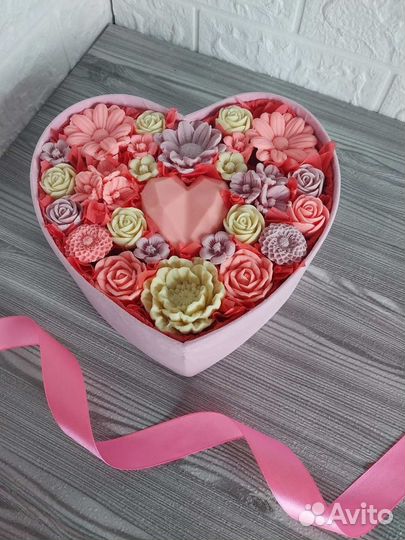 Шоколадные наборы, букеты