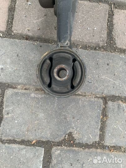 Т - образная балка Subaru Forester Sf