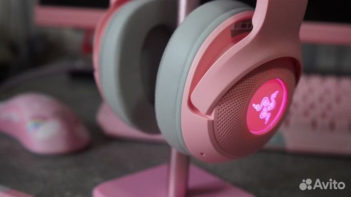 Наушники Razer Kraken Kitty V2 с подставкой