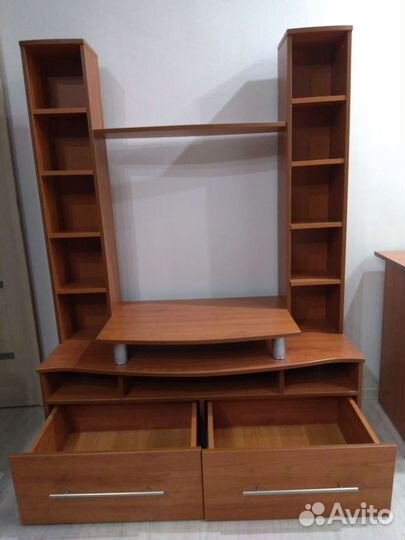 Тумба под телевизор