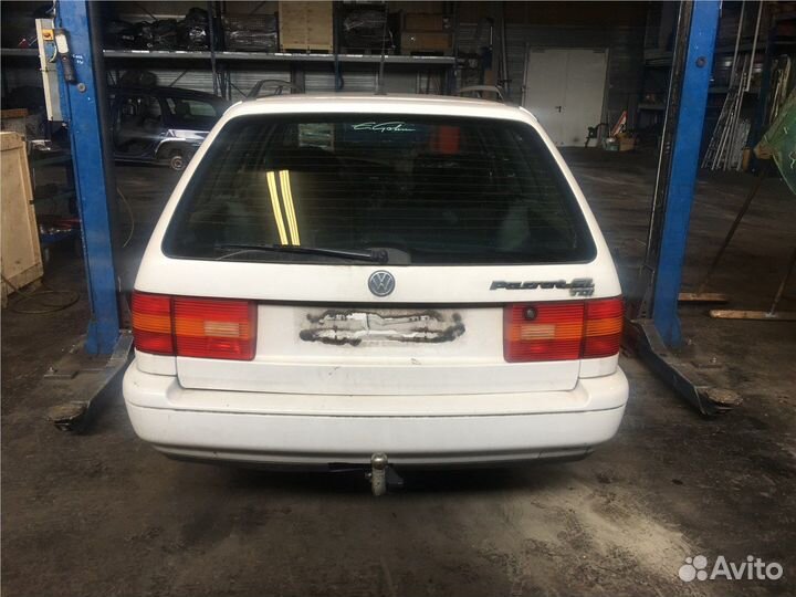 Разбор на запчасти Volkswagen Passat 4 1994-1996