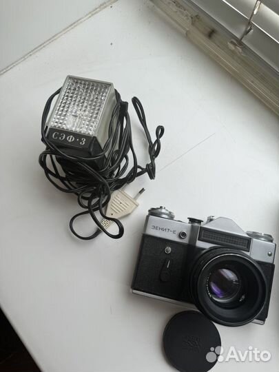 Советский Плёночный фотоаппарат зенит-е