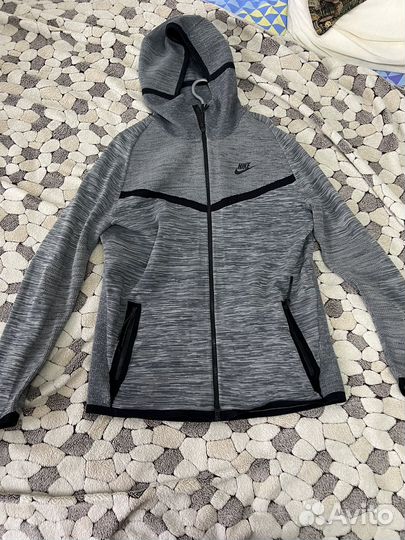 Nike tech fleece