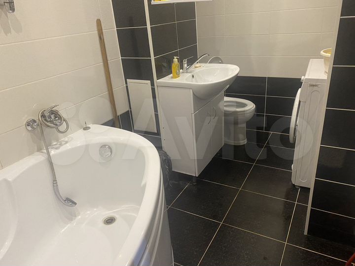 Комната 12 м² в 2-к., 2/4 эт.