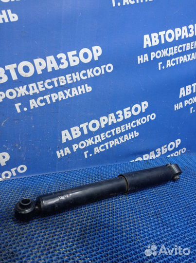 Задний амортизатор Opel Astra Gtc купе Z18XER 2008