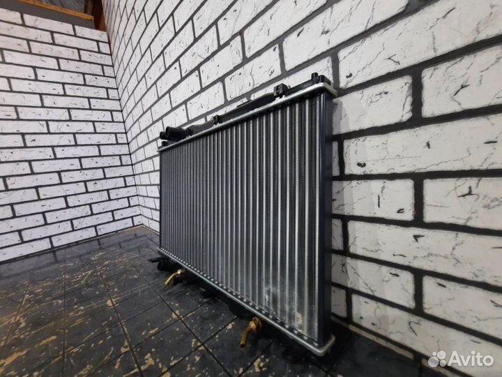 Радиатор двс передний Honda Civic sedan 2005-2012