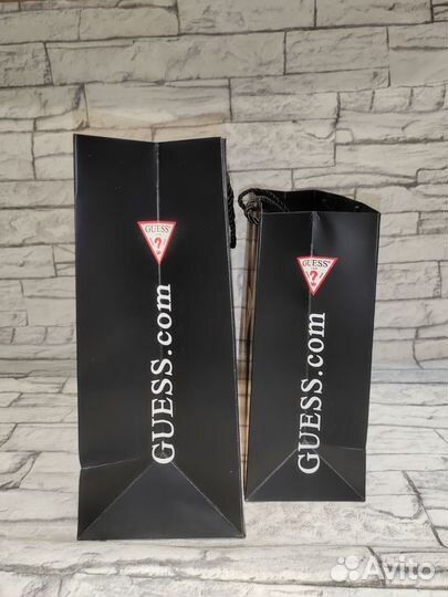 Брендовые пакеты guess