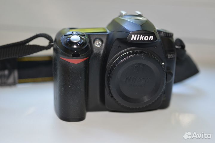 Зеркальный фотоаппарат Nikon D50 body