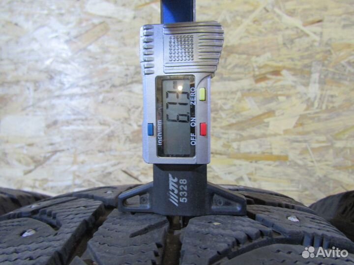 Bridgestone Ice Cruiser 7000 235/65 R17