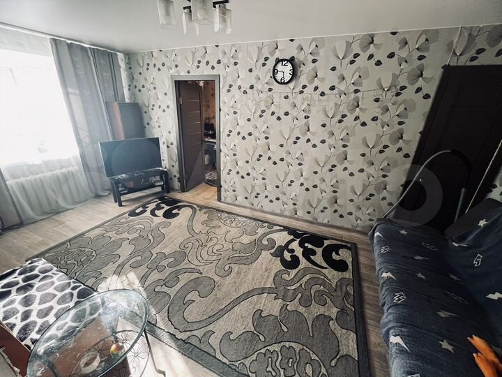 2-к. квартира, 42,5 м², 1/5 эт.
