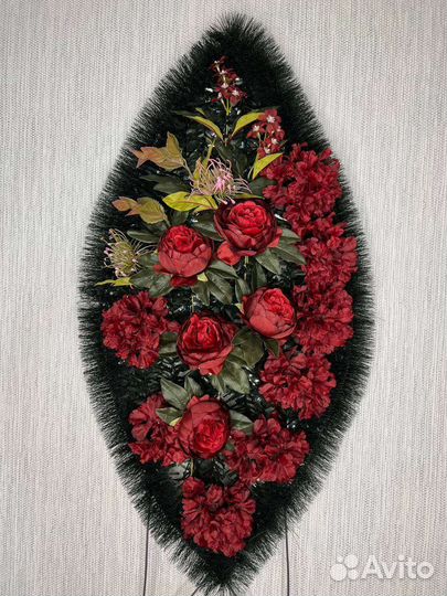 Ритуальный венок 90 см