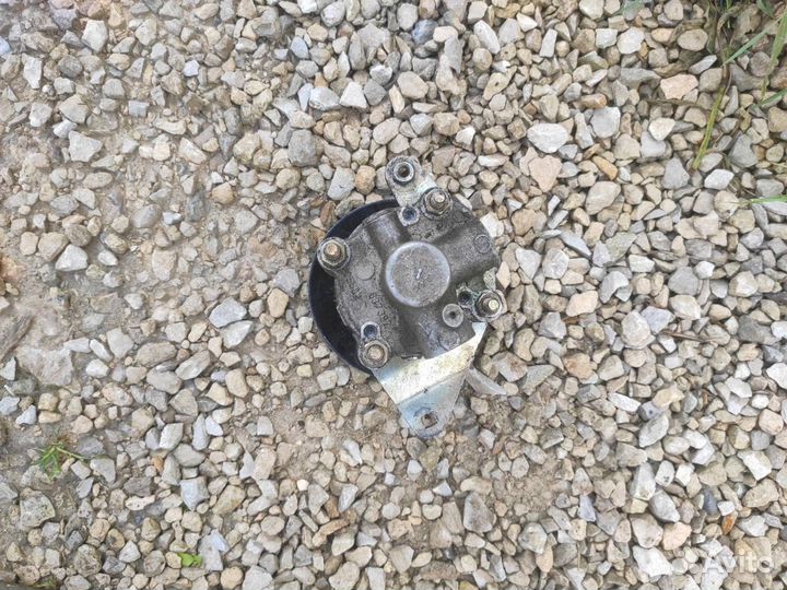 Насос гур Audi 100 С4