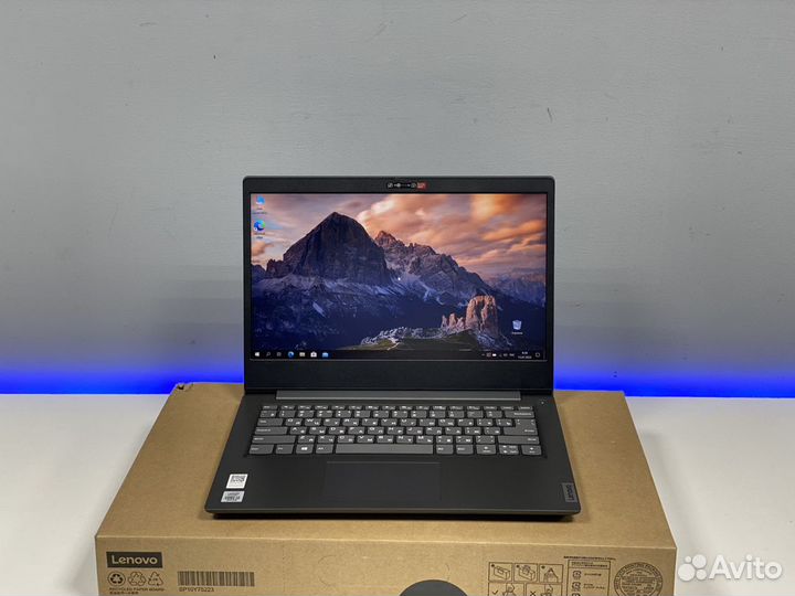 Шустрый ноут 14” 8g озу SSD256g Core i3 10