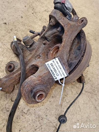 Кулак задний правый Hyundai Santa Fe CM