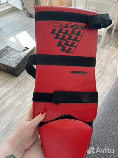 Щитки для голени