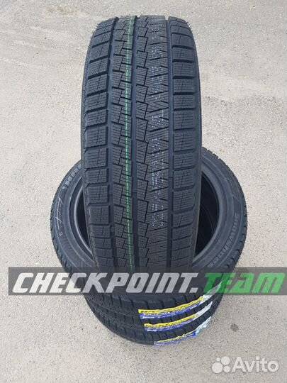 Habilead SnowShoes AW33 215/55 R16 97V