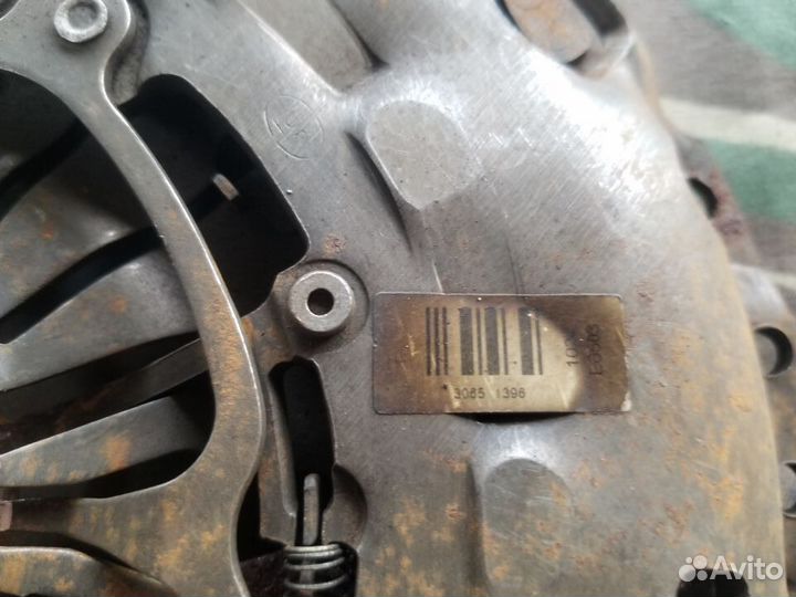 Диск сцепления (корзина) Volvo S60 (30651396)