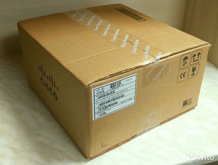 Коммутатор (свич) Cisco WS-C3560CX-8PC-S-RF