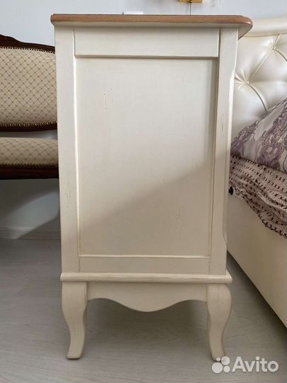 Тумба прикроватная массив