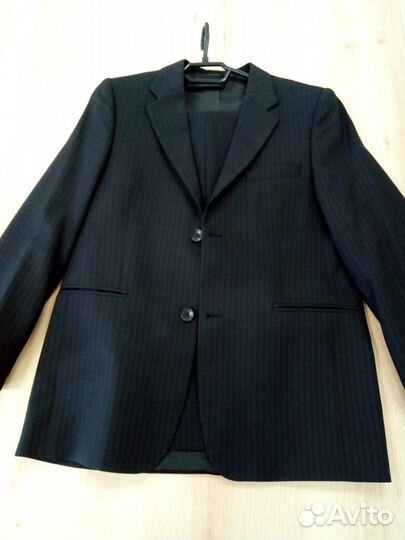 Школьная форма (костюм на мальчика новый)