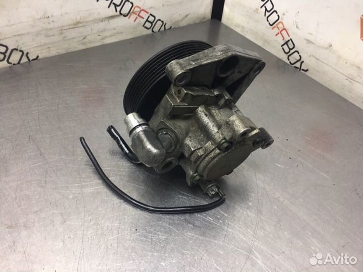 Насос гидроусилителя руля Mercedes C-Class W203