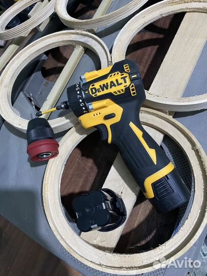 Винтоверт dewalt