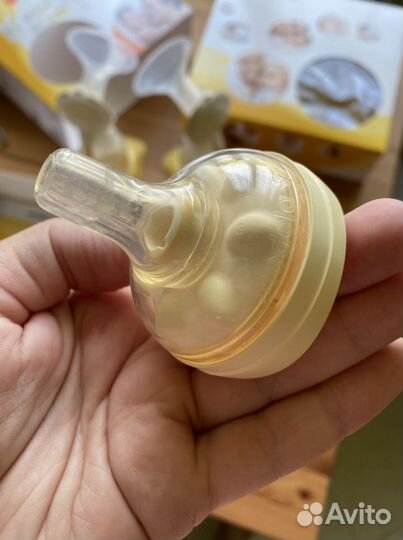 Молокоотсос Medela SwingMaxi электрический двойной